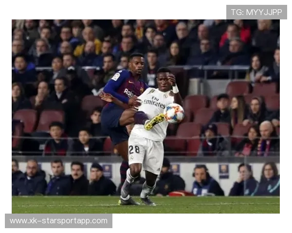 皇马边路攻防切换：维尼修斯被训练在回追与插上间找到平衡